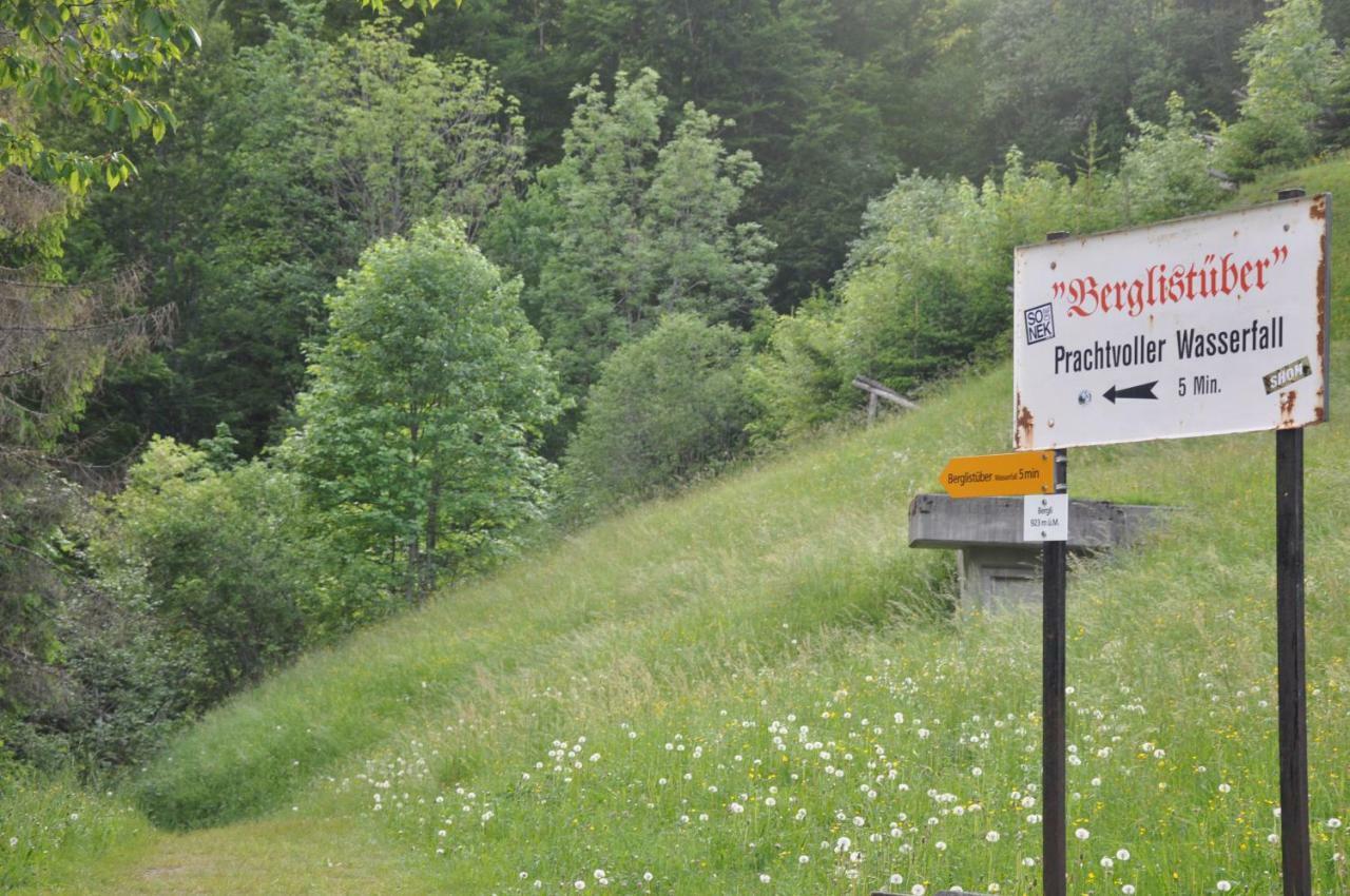 Ferienwohnungen Alter Raaben Rüti Zewnętrze zdjęcie